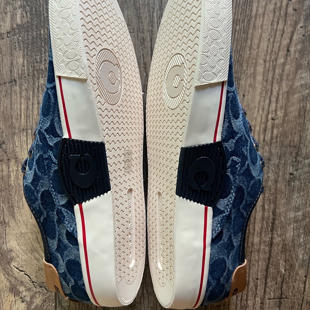 COPY - Limited Edition Coach sneakers!💙 - Picture 6 of 12